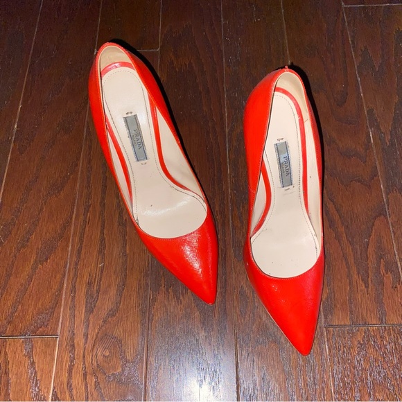Prada Saffiano Leather Pumps - Picture 4 of 10